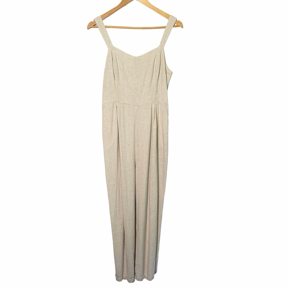 Old Navy Fit & Flare Linen-Blend Jumpsuit in Natural Linen, Size M
